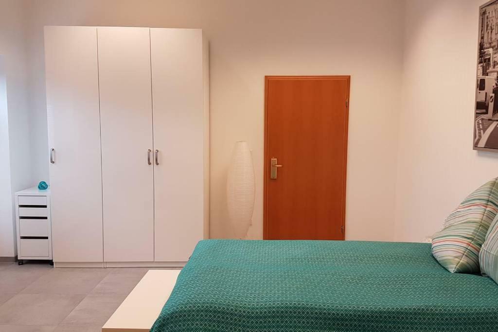 Ferienwohnung Zimmervermietung Mülheim Mülheim an der Ruhr Exterior foto